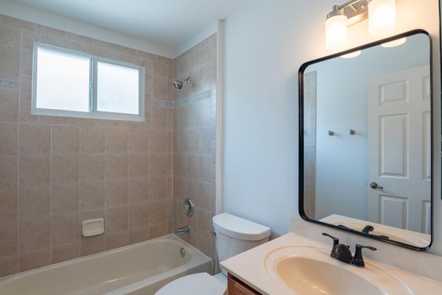 8065 Murano Circle, Palm Beach Gardens, FL 33418