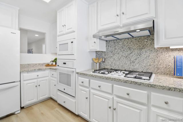 1442 Seacoast Dr 7, Imperial Beach, CA 91932