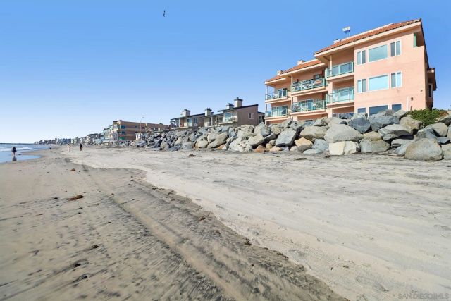 1442 Seacoast Dr 7, Imperial Beach, CA 91932