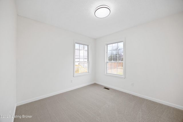 11317 Ashbrooke Gardens Dr, Louisville, KY 40229