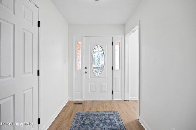 11317 Ashbrooke Gardens Dr, Louisville, KY 40229