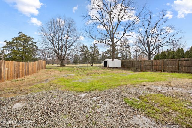 11317 Ashbrooke Gardens Dr, Louisville, KY 40229