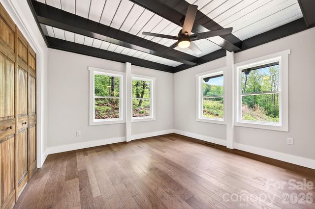 93 Horse Ring Drive, Burnsville, NC 28714