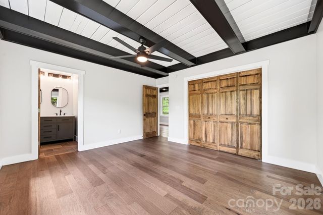 93 Horse Ring Drive, Burnsville, NC 28714
