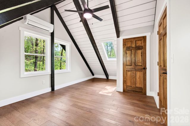93 Horse Ring Drive, Burnsville, NC 28714