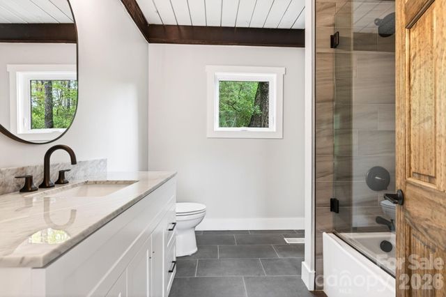93 Horse Ring Drive, Burnsville, NC 28714
