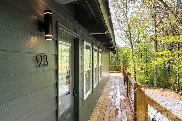 93 Horse Ring Drive, Burnsville, NC 28714