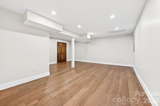 93 Horse Ring Drive, Burnsville, NC 28714
