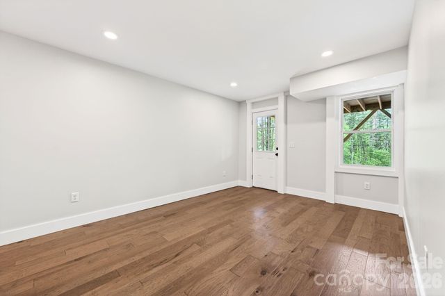 93 Horse Ring Drive, Burnsville, NC 28714