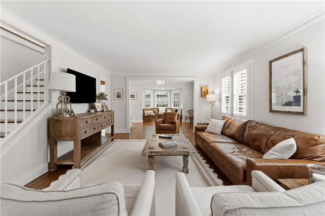 2109 W 50th Street, Westwood Hills, KS 66205