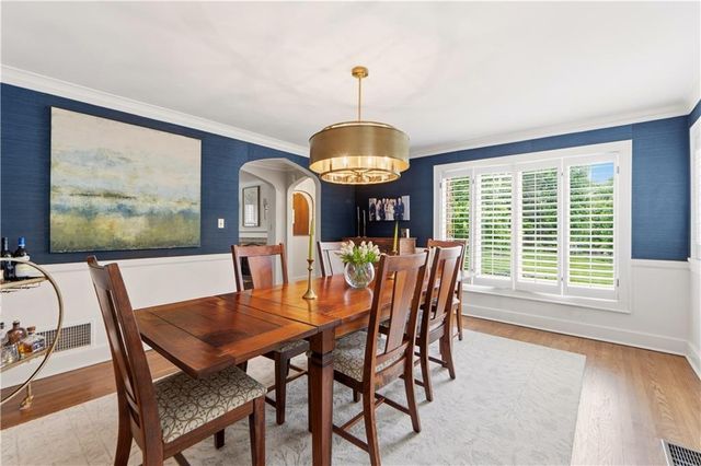 2109 W 50th Street, Westwood Hills, KS 66205