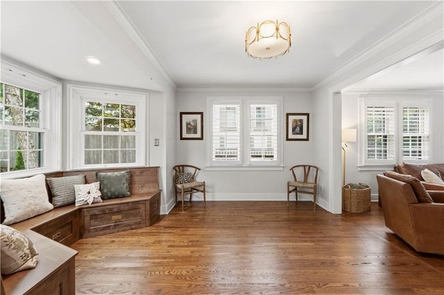 2109 W 50th Street, Westwood Hills, KS 66205