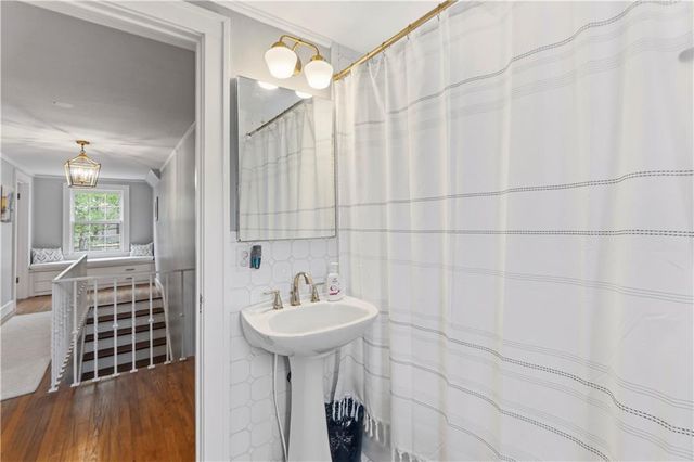 2109 W 50th Street, Westwood Hills, KS 66205