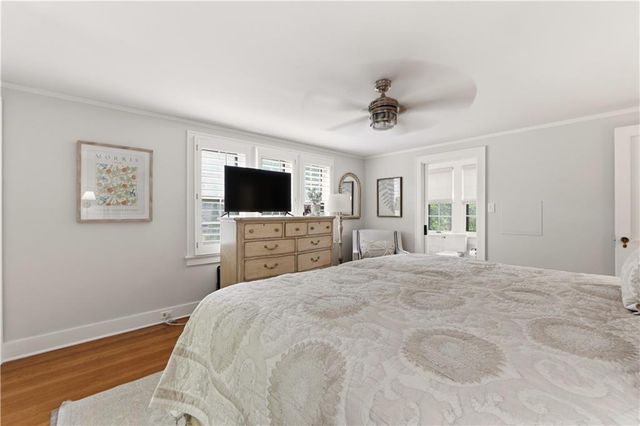 2109 W 50th Street, Westwood Hills, KS 66205