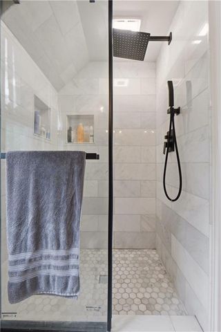 2109 W 50th Street, Westwood Hills, KS 66205