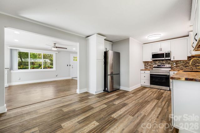 111 Sunset Hill Drive, Etowah, NC 28729