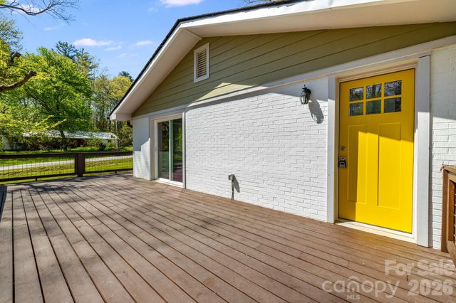 111 Sunset Hill Drive, Etowah, NC 28729