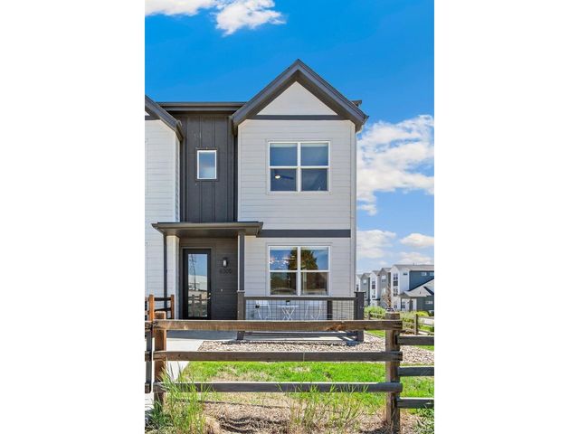 6305 King Ct, Denver, CO 80221
