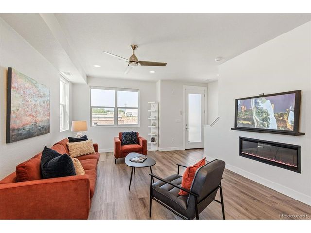 6305 King Ct, Denver, CO 80221