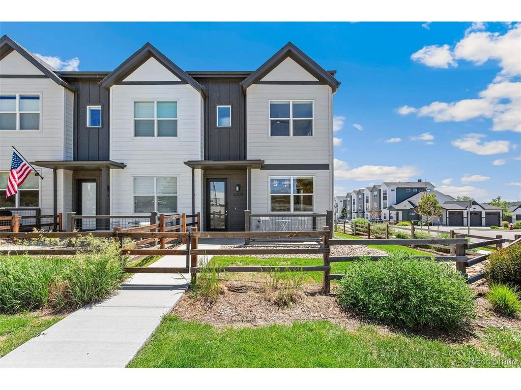 6305 King Ct, Denver, CO 80221