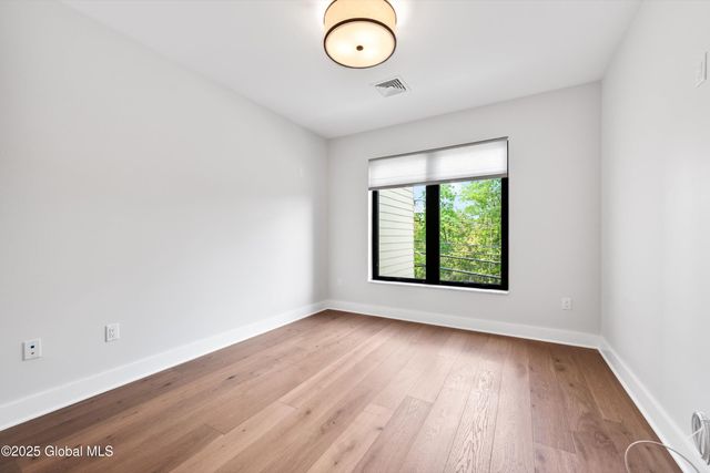 116 West Avenue 309, Saratoga Springs, NY 12866