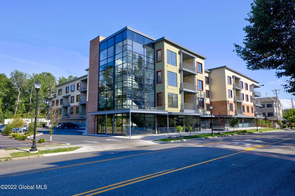 116 West Avenue 309, Saratoga Springs, NY 12866