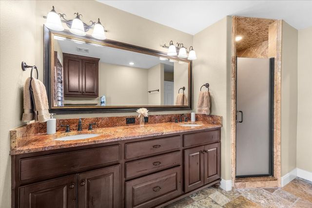 4612 Holiday Lane W, North Richland Hills, TX 76180