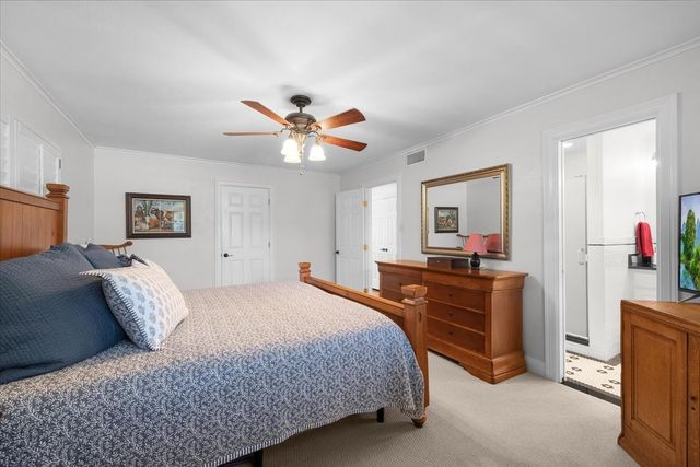 4612 Holiday Lane W, North Richland Hills, TX 76180