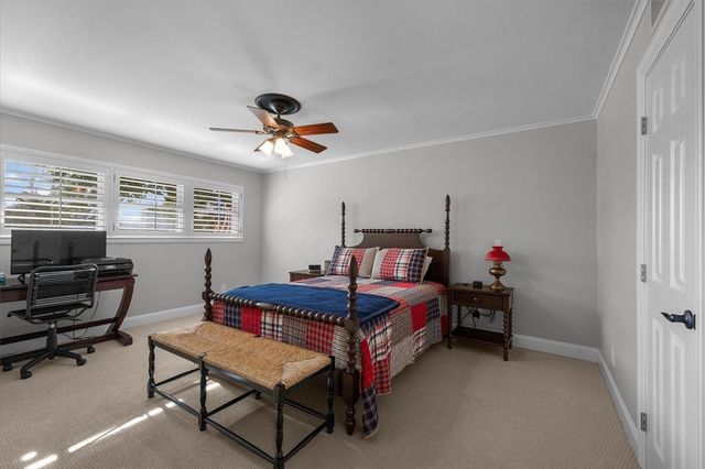 4612 Holiday Lane W, North Richland Hills, TX 76180