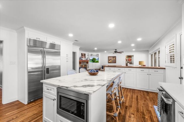 4612 Holiday Lane W, North Richland Hills, TX 76180