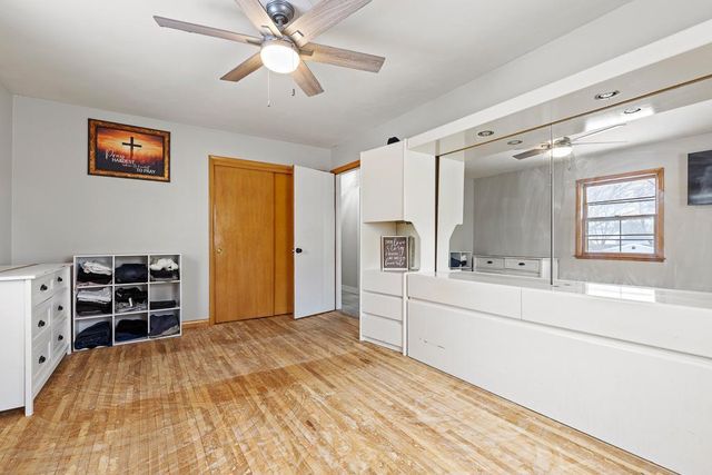 215 N Hill Street, Marshall, MN 56258