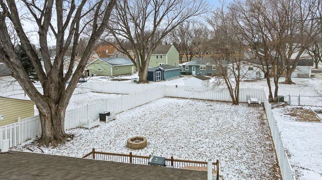 215 N Hill Street, Marshall, MN 56258