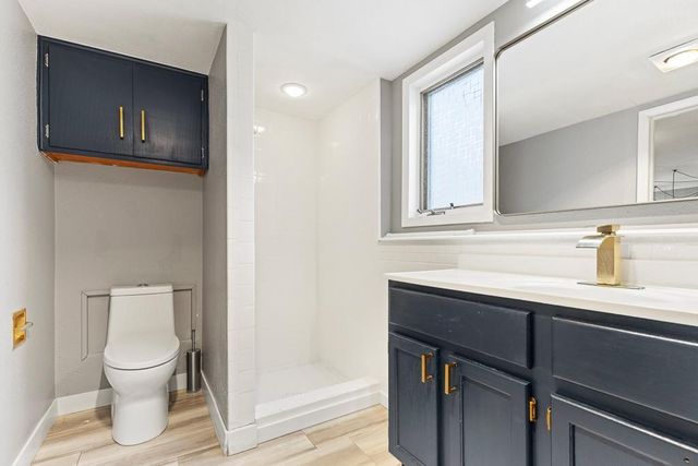 215 N Hill Street, Marshall, MN 56258