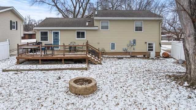 215 N Hill Street, Marshall, MN 56258