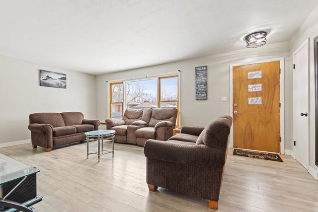 215 N Hill Street, Marshall, MN 56258