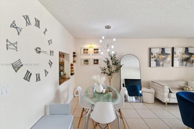 17000 NW 67th Ave 347, Hialeah, FL 33015