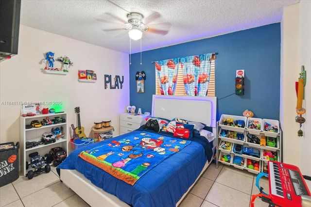 17000 NW 67th Ave 347, Hialeah, FL 33015