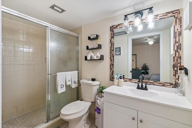 17000 NW 67th Ave 347, Hialeah, FL 33015