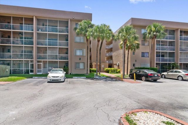 17000 NW 67th Ave 347, Hialeah, FL 33015
