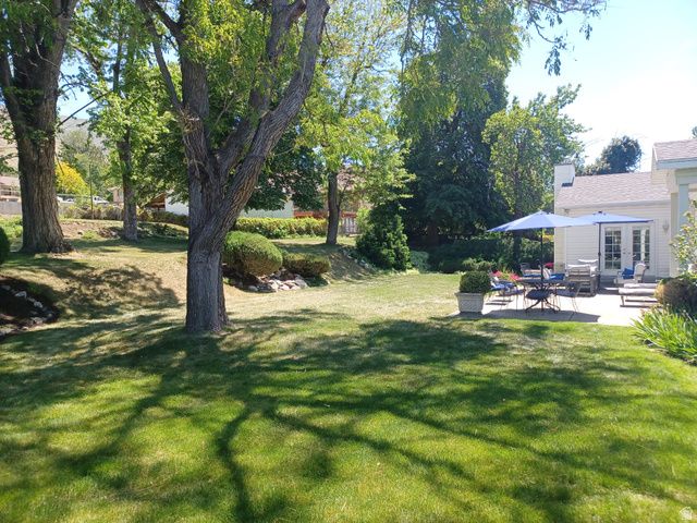 574 N 400 E, Centerville, UT 84014