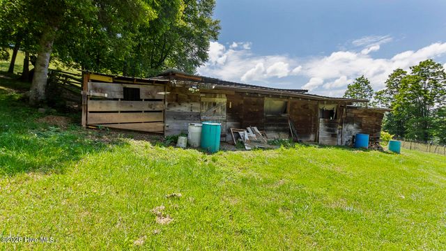 1740 Windingstairs Road, Topton, NC 28781