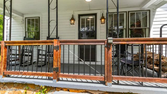 1740 Windingstairs Road, Topton, NC 28781