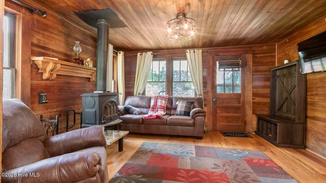 1740 Windingstairs Road, Topton, NC 28781