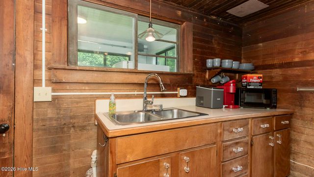 1740 Windingstairs Road, Topton, NC 28781