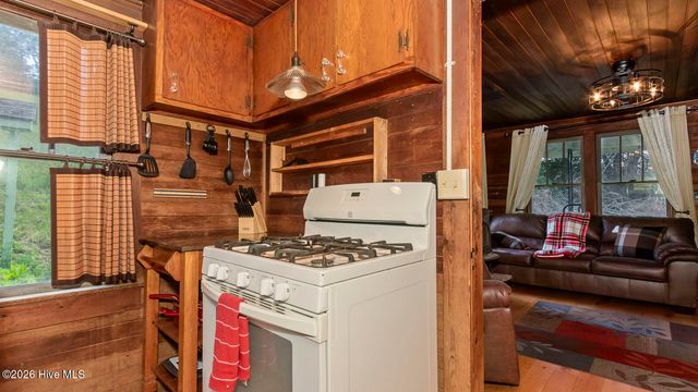 1740 Windingstairs Road, Topton, NC 28781