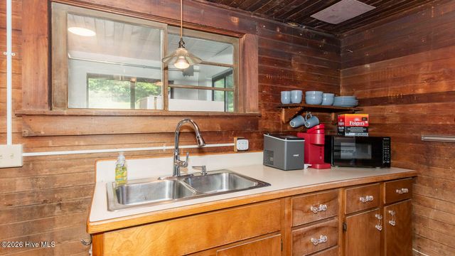 1740 Windingstairs Road, Topton, NC 28781