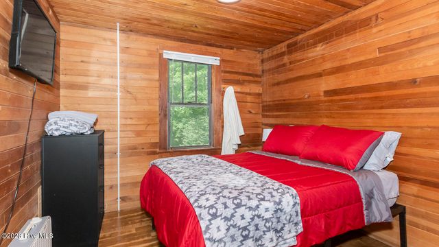 1740 Windingstairs Road, Topton, NC 28781