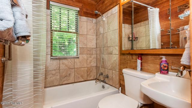 1740 Windingstairs Road, Topton, NC 28781