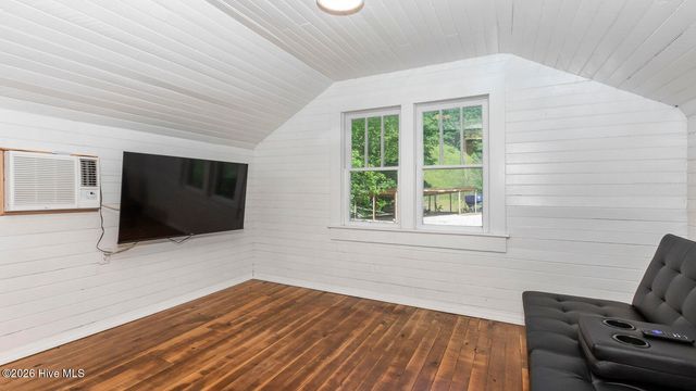 1740 Windingstairs Road, Topton, NC 28781