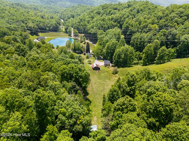 1740 Windingstairs Road, Topton, NC 28781